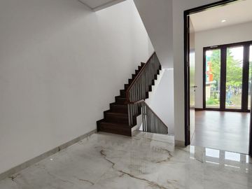 Town House Mewah Modern Siap Huni Di Area Pancoran Jakarta Selatan