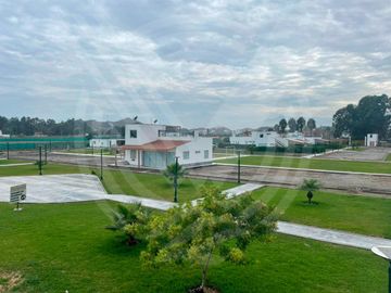 ACOGEDORA Y LINDA!!!! SE VENDE CASITA EN CONDOMINIO DE CHOCALLA-CAMPO Y PLAYA