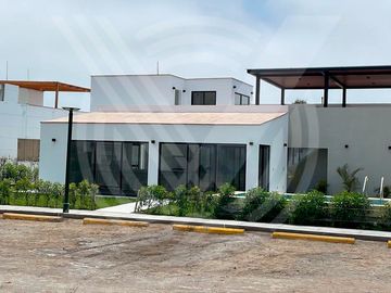 ACOGEDORA Y LINDA!!!! SE VENDE CASITA EN CONDOMINIO DE CHOCALLA-CAMPO Y PLAYA
