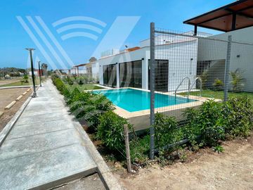 ACOGEDORA Y LINDA!!!! SE VENDE CASITA EN CONDOMINIO DE CHOCALLA-CAMPO Y PLAYA