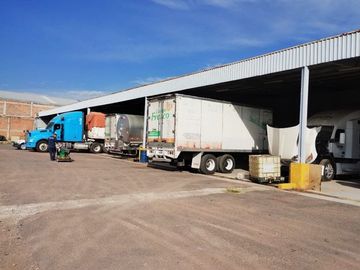 Bodega en Venta en Irapuato, salida a Abasolo cerca del trebol.