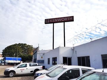Bodega en Venta en Irapuato, salida a Abasolo cerca del trebol.
