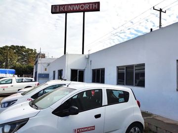 Bodega en Venta en Irapuato, salida a Abasolo cerca del trebol.