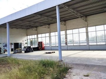 Bodega en Venta en Irapuato, salida a Abasolo cerca del trebol.