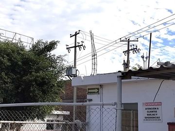 Bodega en Venta en Irapuato, salida a Abasolo cerca del trebol.