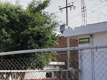 Bodega en Venta en Irapuato, salida a Abasolo cerca del trebol.