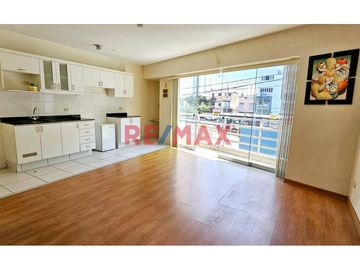 Moderno Duplex Con Balcon Vista Exterior En 2Do Piso Entre Av. Javier Prado Y Av. Del Ejercito