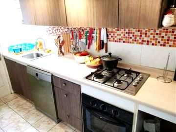 Los Torreones, casa esquina  $ 125.000.000.