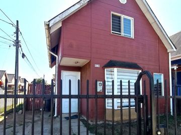 Los Torreones, casa esquina  $ 125.000.000.