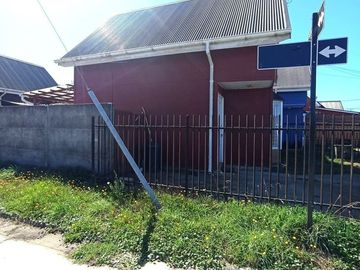 Los Torreones, casa esquina  $ 125.000.000.