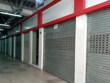 Local de venta en Quito centro comercial artesanal Quitus