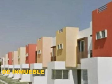 Casa en Remate Bancario. Identifique el precio que se encuentra muy por debajo de su valor comercial.