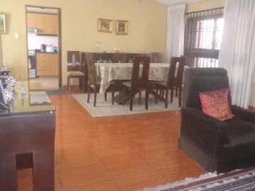 Ocasión , vendo dpto. T/AMPLIO  como casa en altos en excelente ubicación!