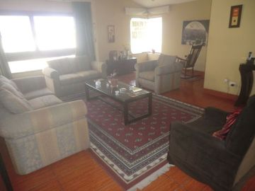 Ocasión , vendo dpto. T/AMPLIO  como casa en altos en excelente ubicación!