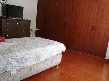 Ocasión , vendo dpto. T/AMPLIO  como casa en altos en excelente ubicación!