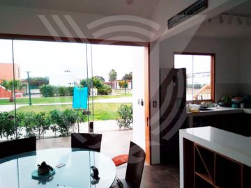 DE ESTRENO: CASA AMOBLADA EN CONDOMINIO DE CHOCAYA KM 92.5 (Campo y playa)