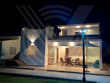 DE ESTRENO: CASA AMOBLADA EN CONDOMINIO DE CHOCAYA KM 92.5 (Campo y playa)