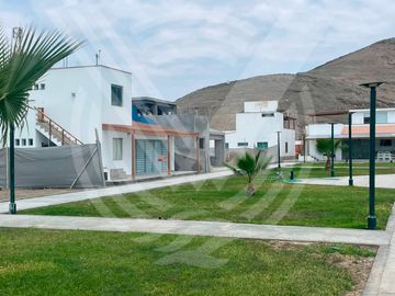 DE ESTRENO: CASA AMOBLADA EN CONDOMINIO DE CHOCAYA KM 92.5 (Campo y playa)