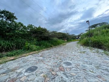 Terreno en venta en Vilcabamba sector El Hatillo