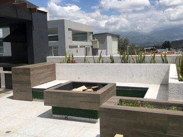 Venta Departamento por Estrenar Sector Cumbayá