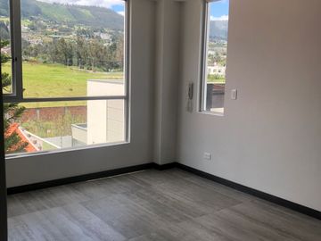 Venta Departamento por Estrenar Sector Cumbayá