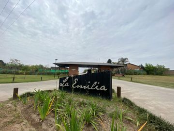 Country La Emilia - Gran Lote en venta, excelente ubicación