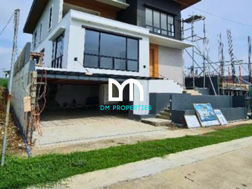For Sale: Pre-Selling 3-Storey Modern House in Mondia Nuvali, Brgy, Calamba, Laguna