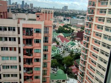 2bedroom condo in manila peninsula agdren near sm manila santa ana manila