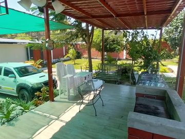 HERMOSA CASA EN VENTA CON PISCINA – LOS EJIDOS - PIURA
