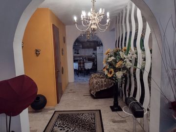 CASA EN ESQUINA COL. HUMBOLDT 1100 MTS. TERRENO