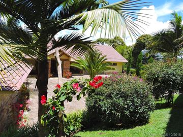 Gorgeous One Level Home with Private Lake in Heart of LLanogrande