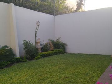 CASA EN VENTA CUMBRES 4o. SECTOR  MONTERREY NUEVO LEON