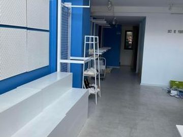 Commercial building sale with tenant, 3.5floors, 20Wa., 3bedrooms, 4bathrooms, 8MB, One Nimman intersection, Mueang District, Chiang Mai