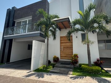 CASAS EN FRACCIONAMIENTO LEÑEROS. VISTAHERMOSA