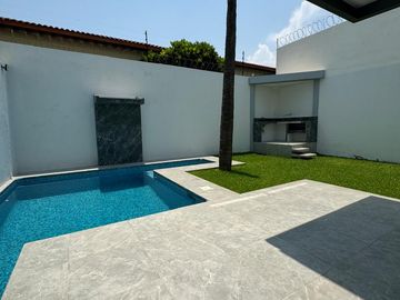 CASAS EN FRACCIONAMIENTO LEÑEROS. VISTAHERMOSA