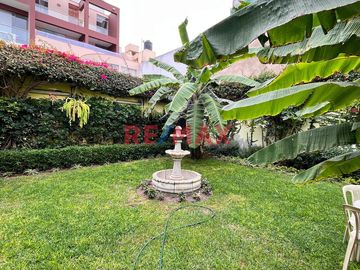CASA EN VENTA  ID: 1091491 La Casa Que Siempre Soñaste Y Ahora Puede Ser Tuya A Una Cuadra Del Parque Gonzales Prada Y Cerca A La Av. Javier Prado