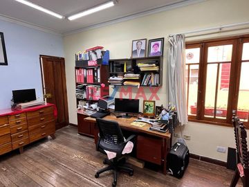CASA EN VENTA  ID: 1091491 La Casa Que Siempre Soñaste Y Ahora Puede Ser Tuya A Una Cuadra Del Parque Gonzales Prada Y Cerca A La Av. Javier Prado