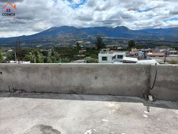 Venta de casa en Atuntaqui sector Santo Domingo