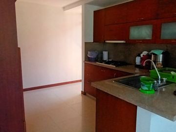 Venta o Permuta de Hermosa Casa en conjunto cerrado El Castillo-Jamundí.