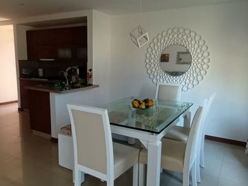 Venta o Permuta de Hermosa Casa en conjunto cerrado El Castillo-Jamundí.