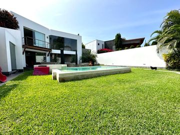 CASA DE LINDA Y MODERNA ARQUITECTURA, CON PISCINA Y ACABADOS A1 EN CONDOMINIO DDE 3 CASAS 🏡✨