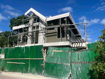 RUSH SALE! 194.02 sqm 4 Bedroom House and Lot at Pramana Santa Rosa Laguna
