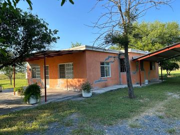 CASA QUINTA EN VENTA EN CADEREYTA, JIMENEZ, NL, ZONA LAS ADJUNTAS