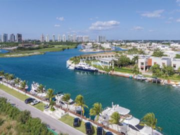 Departamento en Venta, Zona Hotelera, Cancún, Quintana Roo.