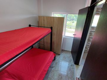 SE VENDE MODERNA CASA CAMPESTRE