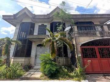 CORNER H&L FOR SALE EXCLUSIVE VILLAGE IN LOWER ANTIPOLO