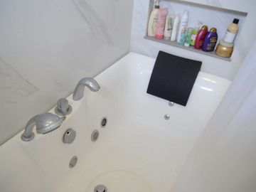 Modern house with 7Br comes with Nice Garden in Santa Rosa Laguna  16M super Nego