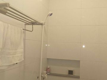 Modern house with 7Br comes with Nice Garden in Santa Rosa Laguna  16M super Nego
