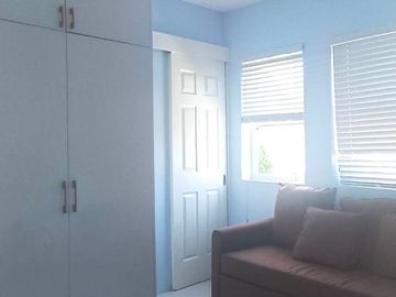 Modern house with 7Br comes with Nice Garden in Santa Rosa Laguna  16M super Nego
