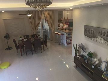 Modern house with 7Br comes with Nice Garden in Santa Rosa Laguna  16M super Nego